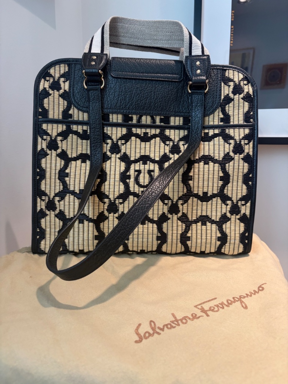 Salvatore Ferragamo Straw Iconic Tote - Picture 4 of 6